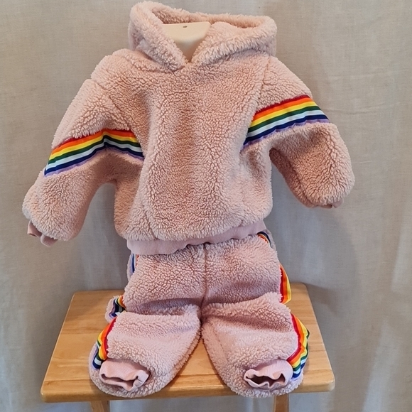 Cozy Pink Fleece Kids Outfit with Rainbow Stripes, very good condition, 6M, warm - Picture 2 of 5